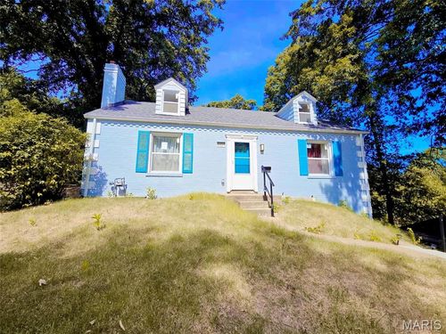 4327 Nelson Dr, Saint Louis, MO, 63121-3118 | Card Image