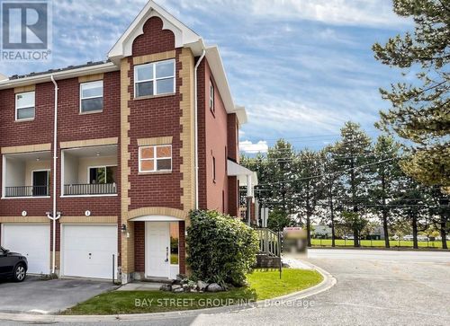 1 Maple Park Way, Markham, ON, L6G1C5 | Card Image