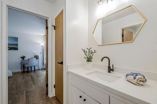 APT-301 - 2700 Le Conte Ave, Condo with 1 bedrooms, 1 bathrooms and 1 parking in Berkeley CA | Image 17
