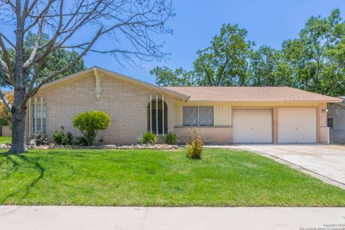 6618 N Forest Bnd, San Antonio, TX, 78240-3301 | Card Image