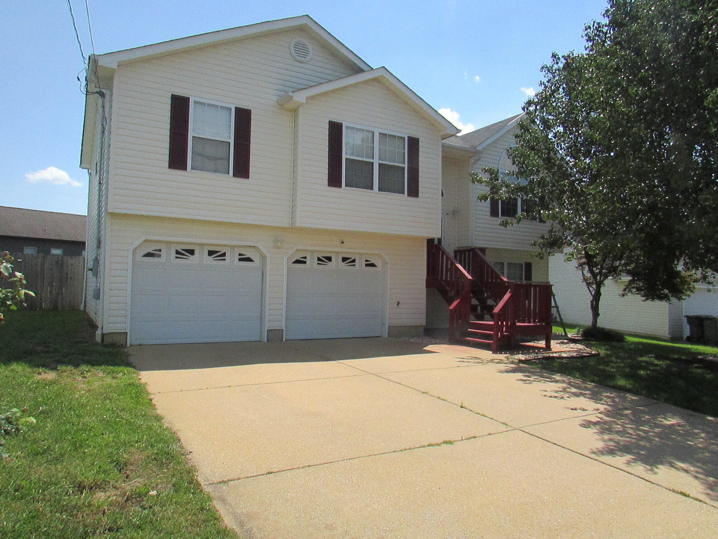 Colony Cir, Fort Oglethorpe, GA 30742