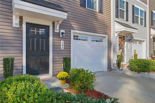 106 Sproles Ln, Easley, SC, 29642-1681 | Card Image