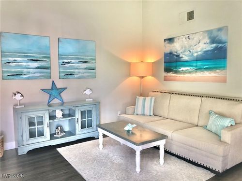 8917 Antioch Way, Las Vegas, NV, 89117-2470 | Card Image