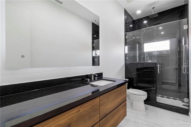 2228 S 45 Th St, House other with 3 bedrooms, 3 bathrooms and 2 parking in McAllen TX | Image 23