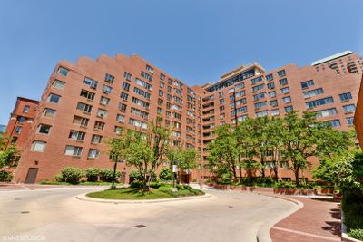 712 - 801 S Plymouth Court, Condo with 2 bedrooms, 2 bathrooms and null parking in Chicago IL | Image 1