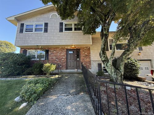 7 Woodlands Ave N, White Plains, NY, 10607-2510 | Card Image