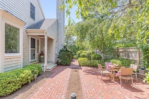 2-2 Pine Grove Rd, South Yarmouth, MA, 02664-5235 | Card Image
