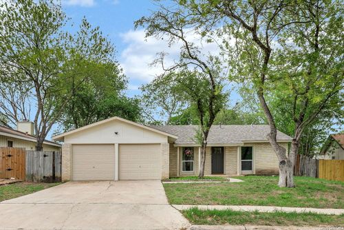 5914 Channcy Springs St, San Antonio, TX, 78233-5108 | Card Image