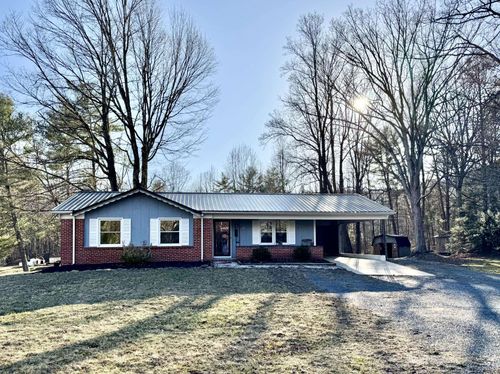 8127 Briery Branch Rd, DAYTON, VA, 22821-3255 | Card Image