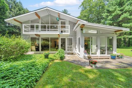 12 Twin Ponds Dr, Unionville, CT, 06085-1504 | Card Image