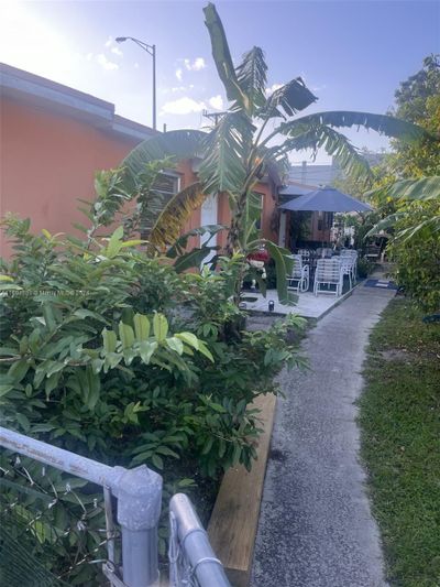 990 Se 4th St, Home with 0 bedrooms, 0 bathrooms and 8 parking in Hialeah FL | Image 1