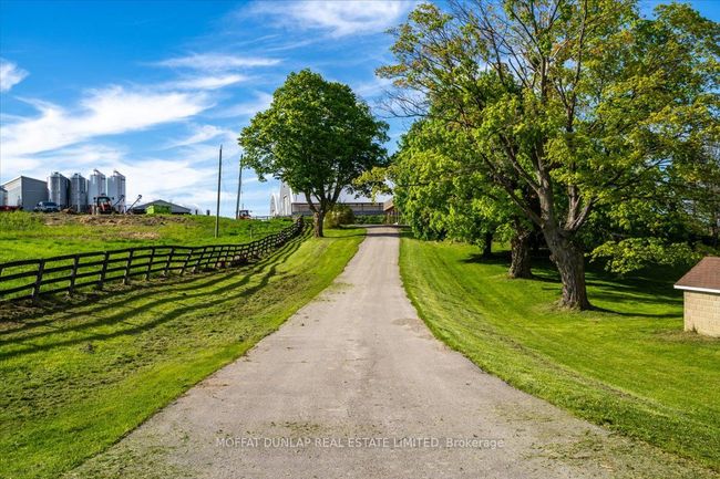 5626-5750 3 Rd Line, Home with 3 bedrooms, 2 bathrooms and 8 parking in Tottenham ON | Image 7