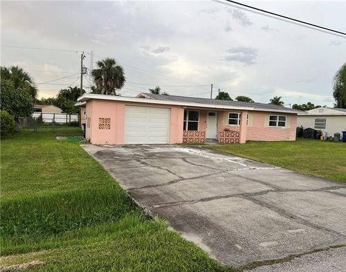 160 Brooks Rd, North Fort Myers, FL, 33917-4105 | Card Image