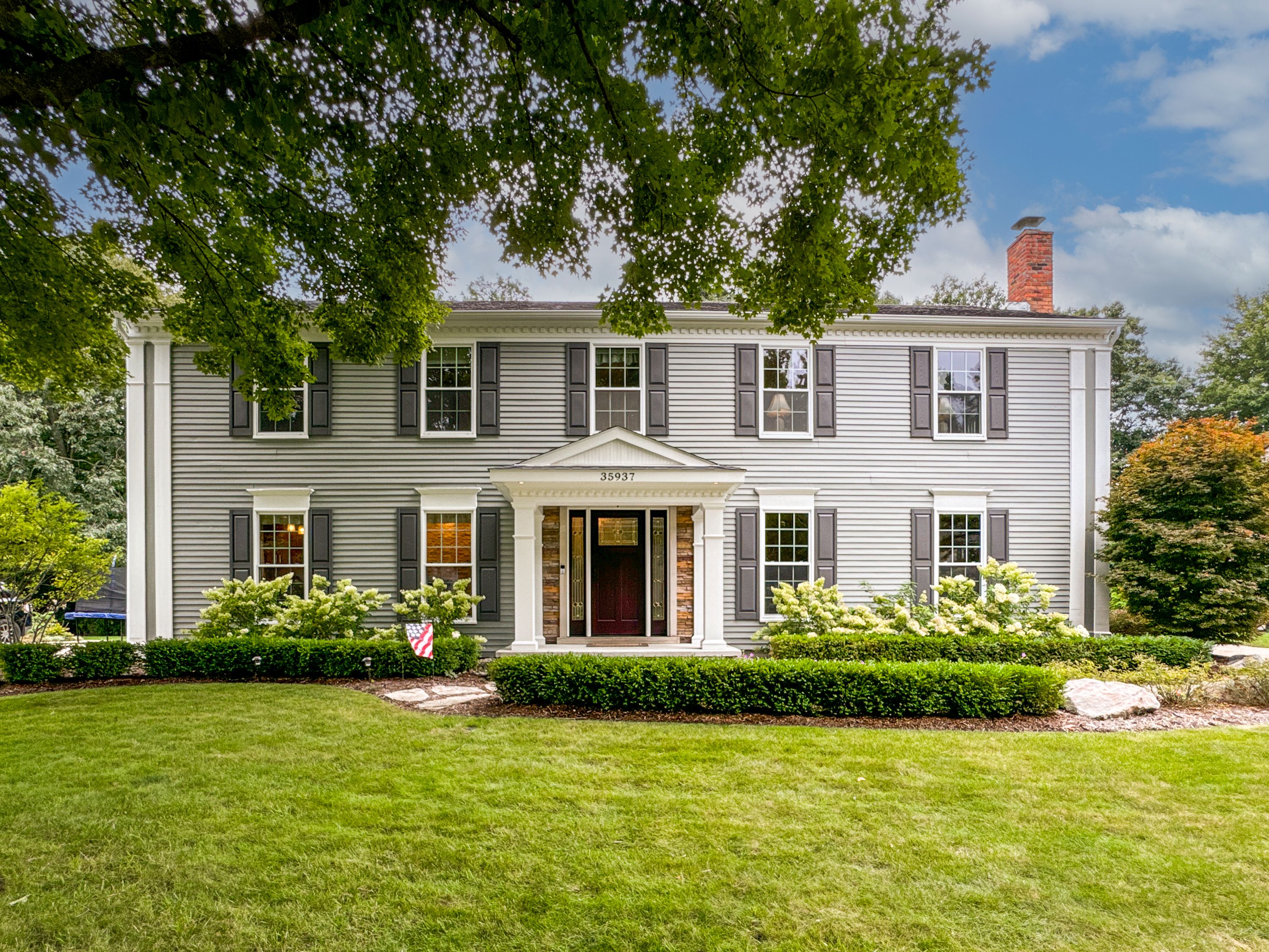 Fredericksburg Rd, Farmington Hills, MI 48331