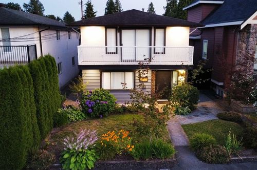1822 Fraser Ave, Port Coquitlam, BC, V3B1N1 | Card Image
