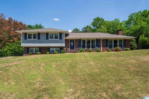 3329 Hilltop Rd, Bessemer, AL, 35022-5136 | Card Image