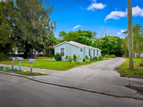 428 N 22nd St, Fort Pierce, FL, 34950-2715 | Card Image