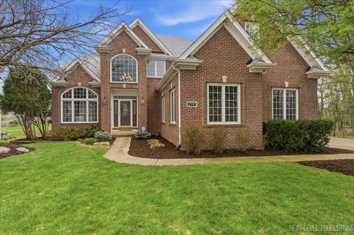 2595 Ginger Woods Dr, Aurora, IL, 60502-7421 | Card Image