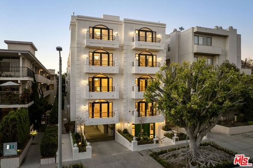 201-11923 Gorham Avenue, Los Angeles, CA, 90049 | Card Image