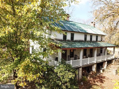 121 Metka Rd, SCHWENKSVILLE, PA, 19473-1631 | Card Image