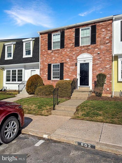 802 Seminole Gdns Gardens, AMBLER, PA, 19002 | Card Image