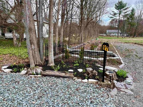 97 School St, Castleton, VT, 05735-4509 | Card Image