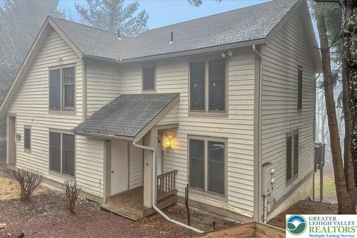 417 Hickory Dr, Tannersville, PA, 18372-8906 | Card Image