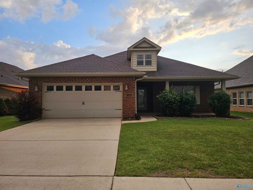409 Mossyleaf Dr Sw, Huntsville, AL, 35824-4052 | Card Image