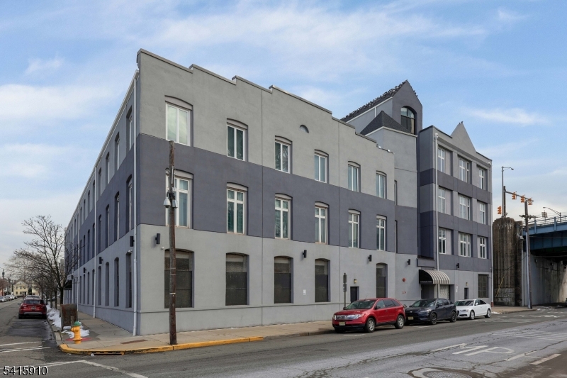 Residential in Harrison Town 3