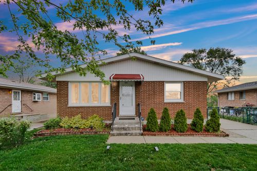 805 Highland Ave, Thornton, IL, 60476-1031 | Card Image