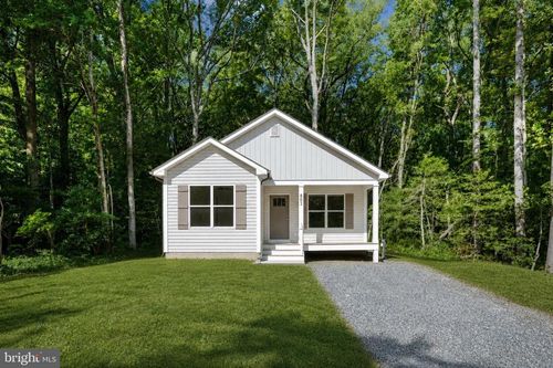 803 Albrough Blvd, COLONIAL BEACH, VA, 22443-3619 | Card Image