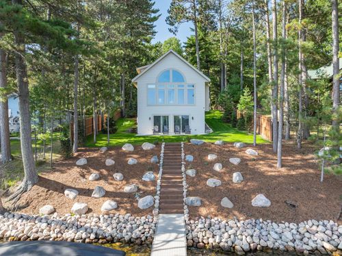 8468 Hower Rd, Minocqua, WI, 54548-9020 | Card Image
