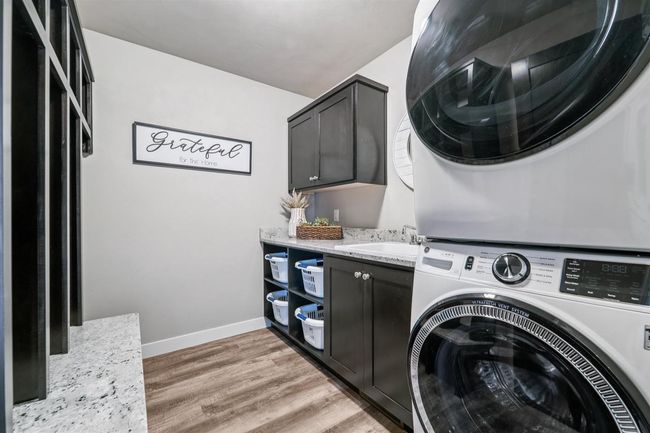 3487 E Rubyred Drive, House other with 5 bedrooms, 3 bathrooms and null parking in APPLETON WI | Image 14