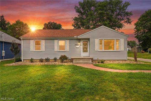 2944 Howell Dr, Poland, OH, 44514-2455 | Card Image