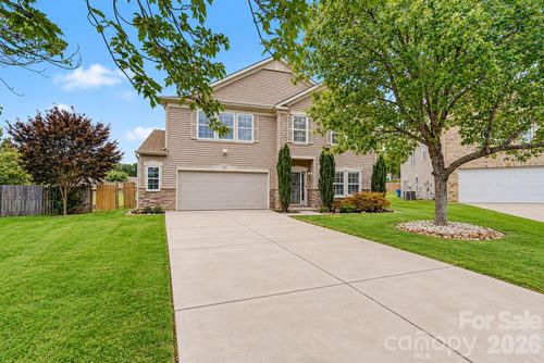 329 Farm Springs Dr, Mount Holly, NC, 28120-3022 | Card Image