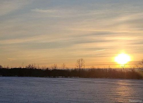 9994 Meisner Rd, Casco, MI, 48064-2910 | Card Image