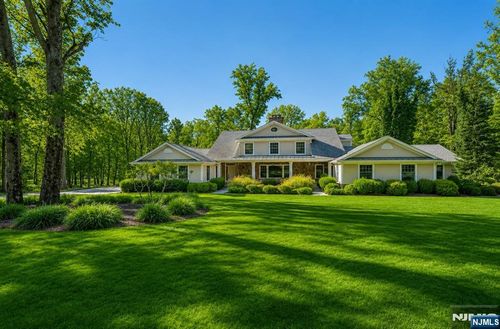 5 Winding Way, Saddle River, NJ, 07458-3113 | Card Image