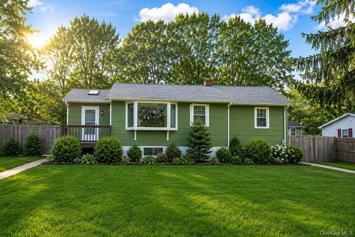 1 Windsor Rd, Monroe, NY, 10950-6961 | Card Image