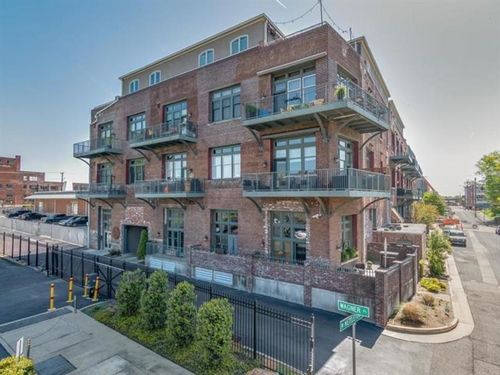 109-435 S Front St, Memphis, TN, 38103-6403 | Card Image