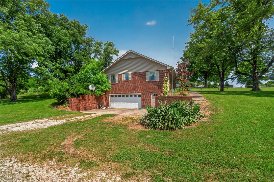 Residential in Elm Springs 5