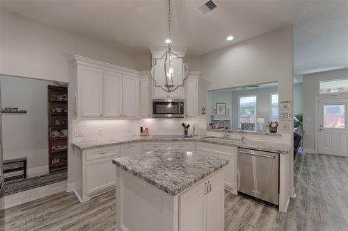 756 Holly Springs Dr, Conroe, TX, 77302-3732 | Card Image