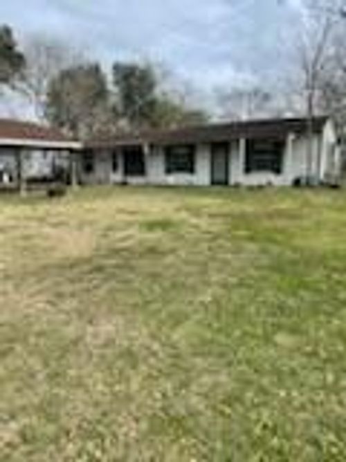 114 Burnet St, Port Lavaca, TX, 77979-2611 | Card Image