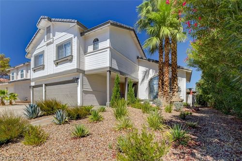 2924 Domino Way, Las Vegas, NV, 89117-3622 | Card Image