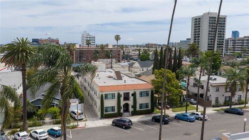 820 Cedar Avenue, Long Beach, CA, 90813 | Card Image