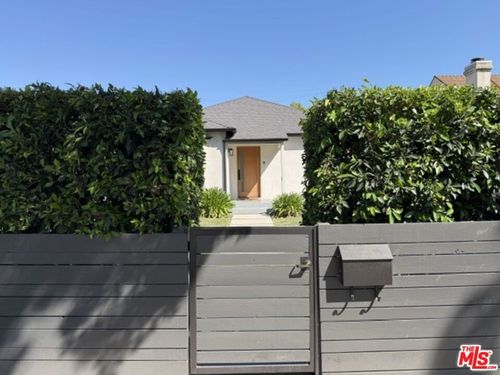 1768 S Fairfax Ave, Los Angeles, CA, 90019-4401 | Card Image