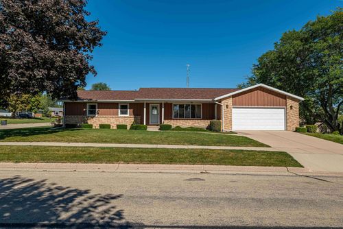1905 27th Street, Monroe, WI, 53566 | Card Image