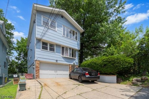 687 Probst Ave, Fairview, NJ, 07022-1000 | Card Image