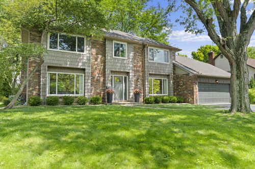 4076 Longhill Rd, Upper Arlington, OH, 43220-4847 | Card Image
