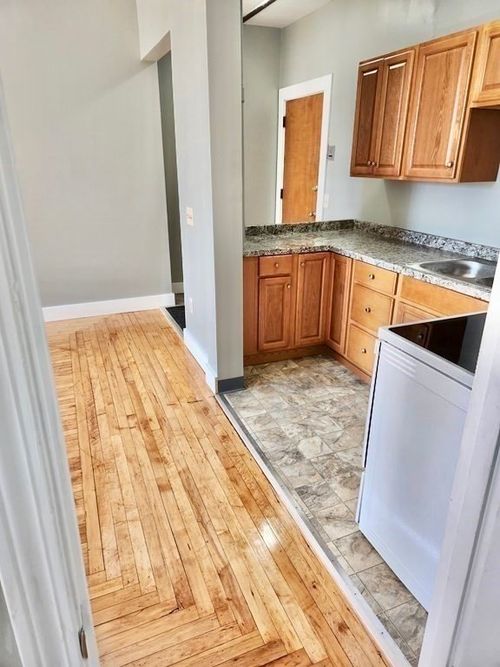 apt-22-15 N Main St, Attleboro, MA, 02703-2233 | Card Image