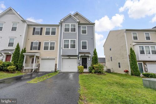 362 Rumbling Rock Rd, HEDGESVILLE, WV, 25427-4479 | Card Image
